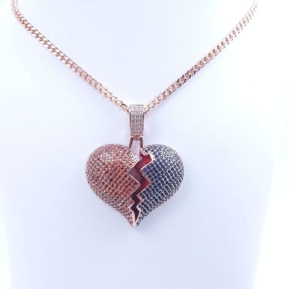 Icy Independence Heart + 20" Cuban Chain - Picture 7 of 8